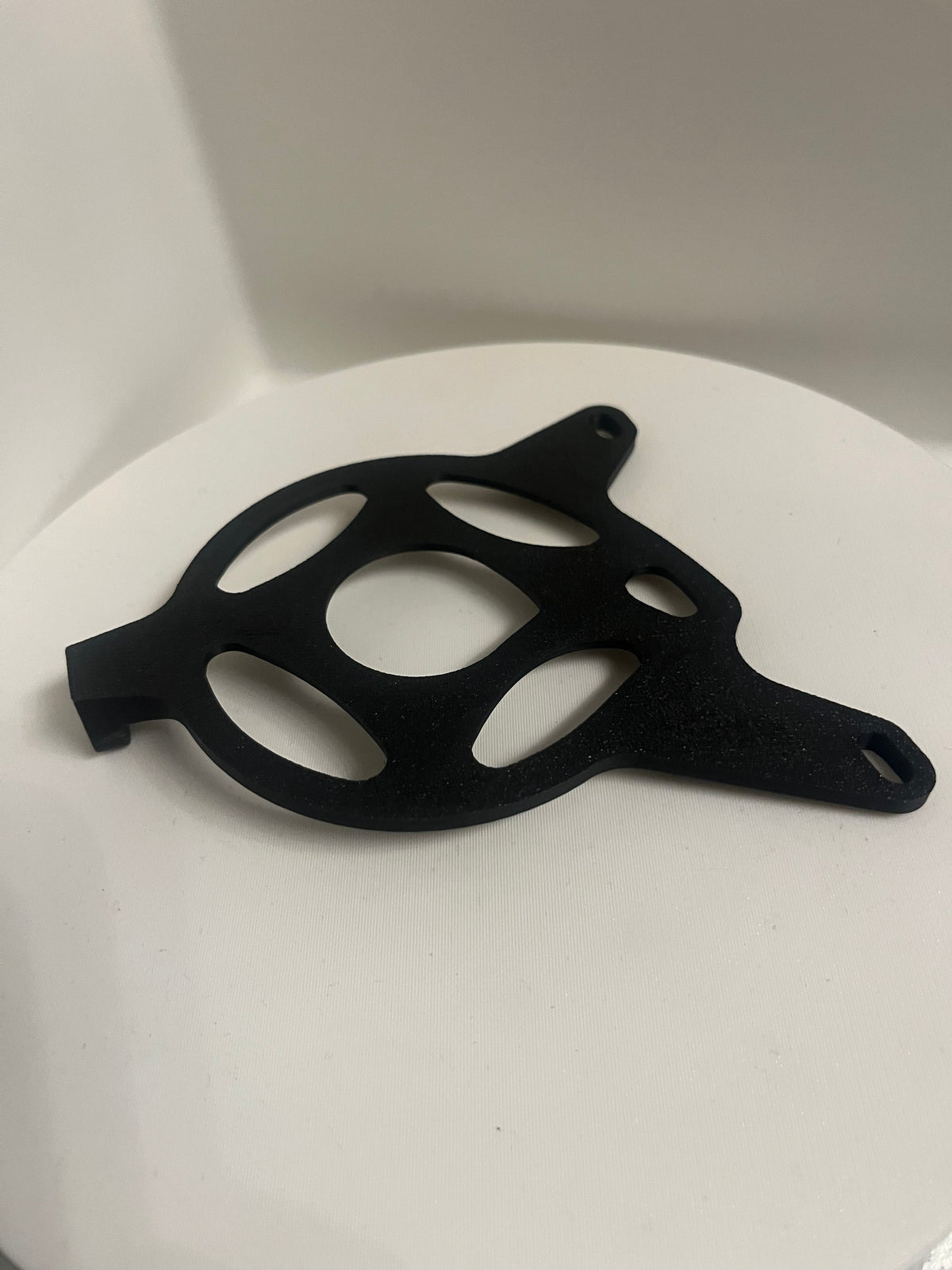 Tuttio motor cover