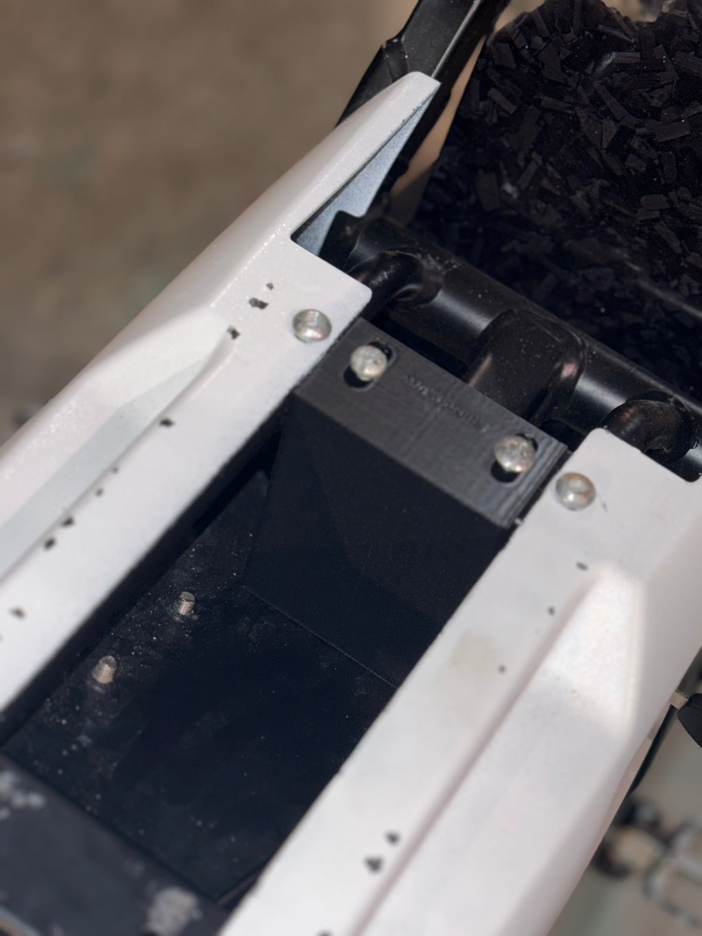 V2 Storage Compartment For Yozma IN10